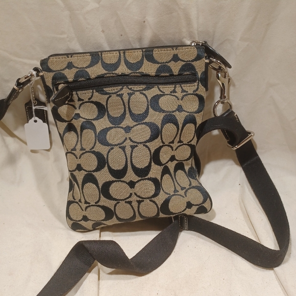 Coach crossbody - Picture 6 of 8
